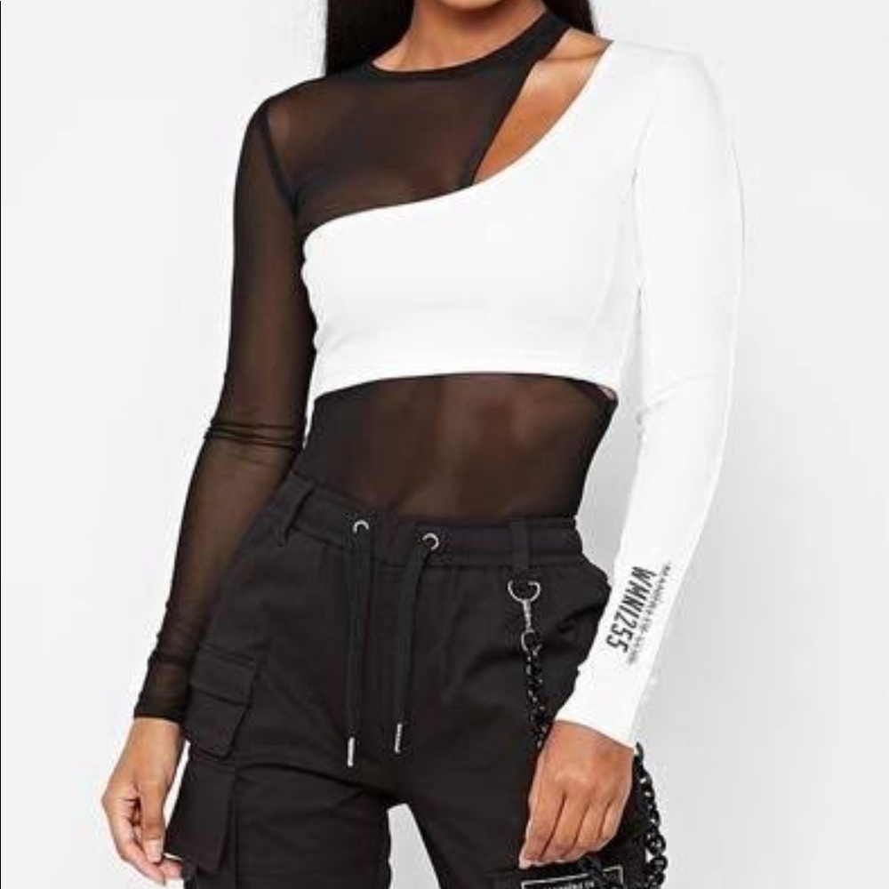 Manie're De Vois White Asymmetric Crop Top